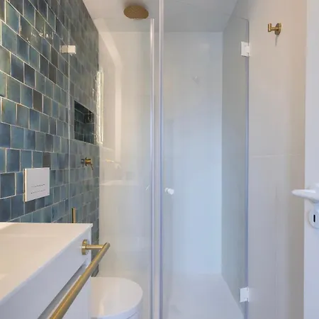 Apartamento Comfortable Nook In By Lovelystay