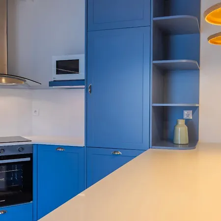 Comfortable Nook In By Lovelystay Apartment