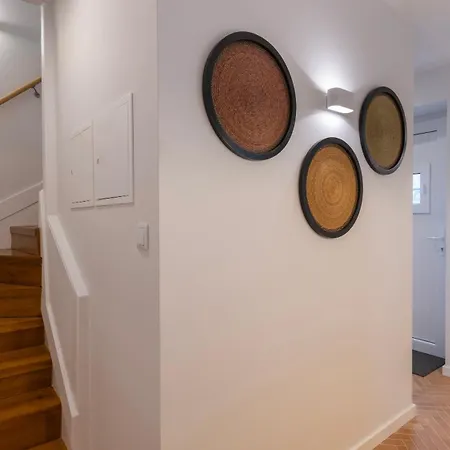 Apartamento Comfortable Nook In By Lovelystay