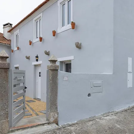 Comfortable Nook In By Lovelystay Sintra