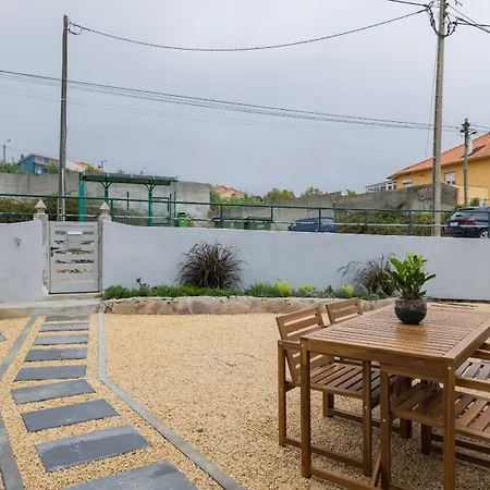 Comfortable Nook In By Lovelystay Apartment